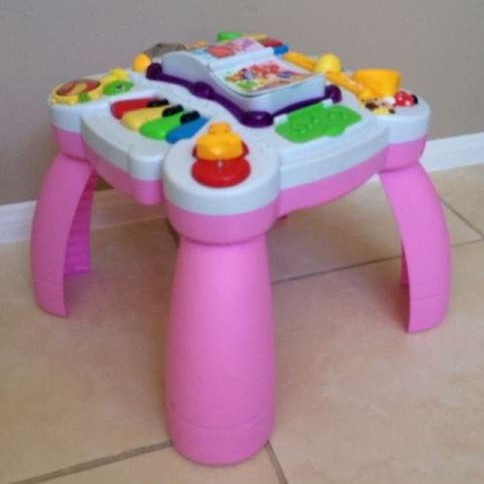 LeapFrog Learning Table on Yerdle
